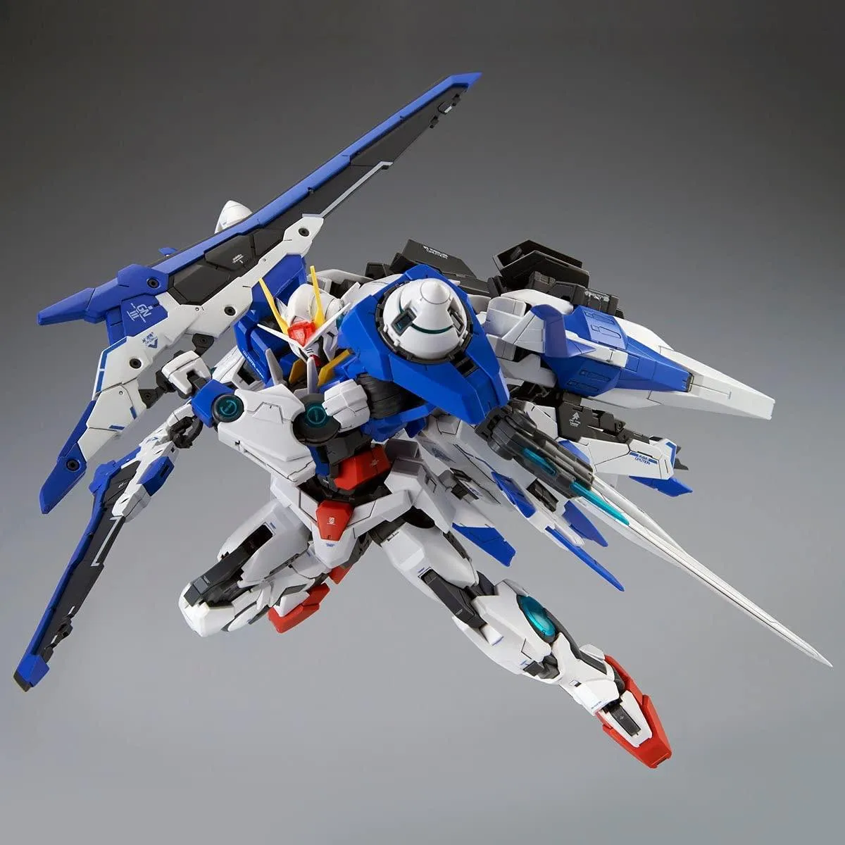 Bandai 00 XN Raiser GN-0000 GNR-010/XN MG 1/100 Model Kit
