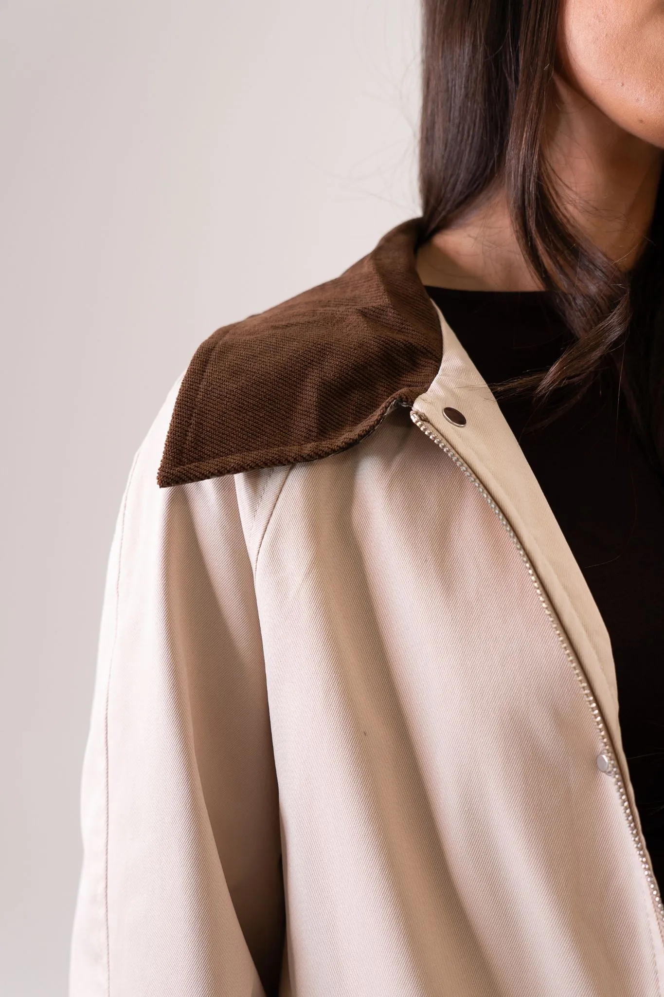 Caitlyn Contrast Collar Trench Coat In Neutral