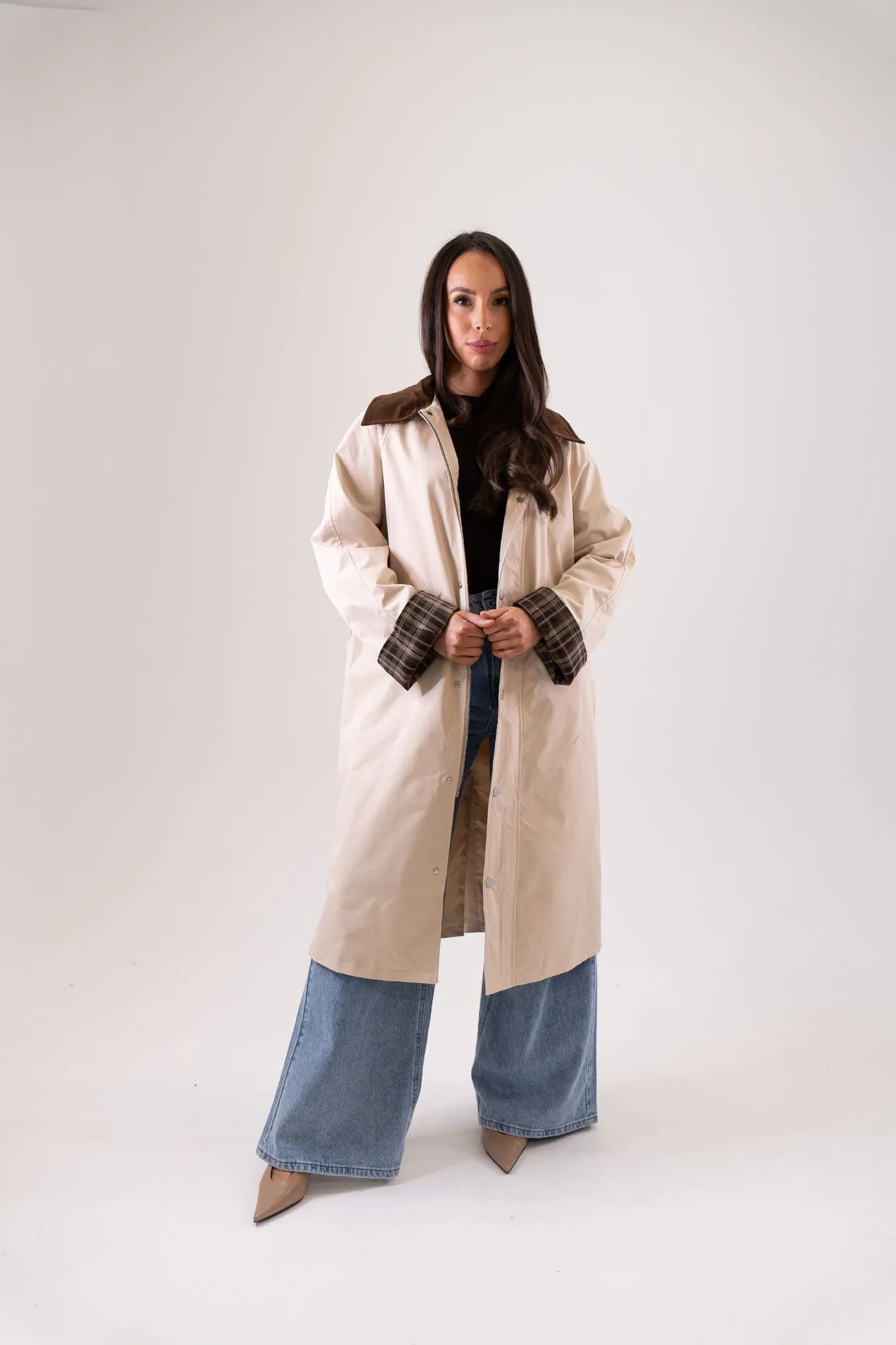 Caitlyn Contrast Collar Trench Coat In Neutral