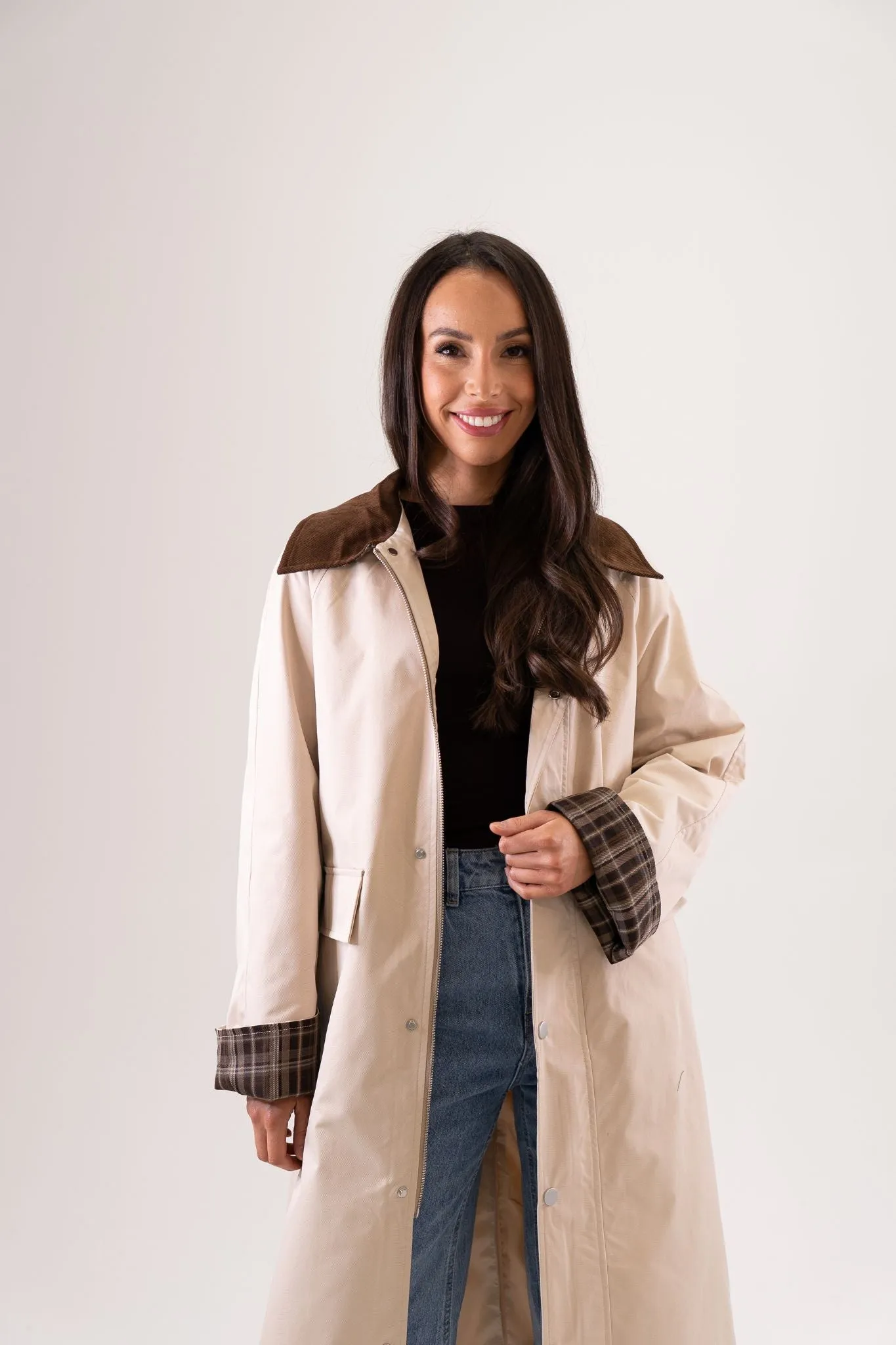 Caitlyn Contrast Collar Trench Coat In Neutral