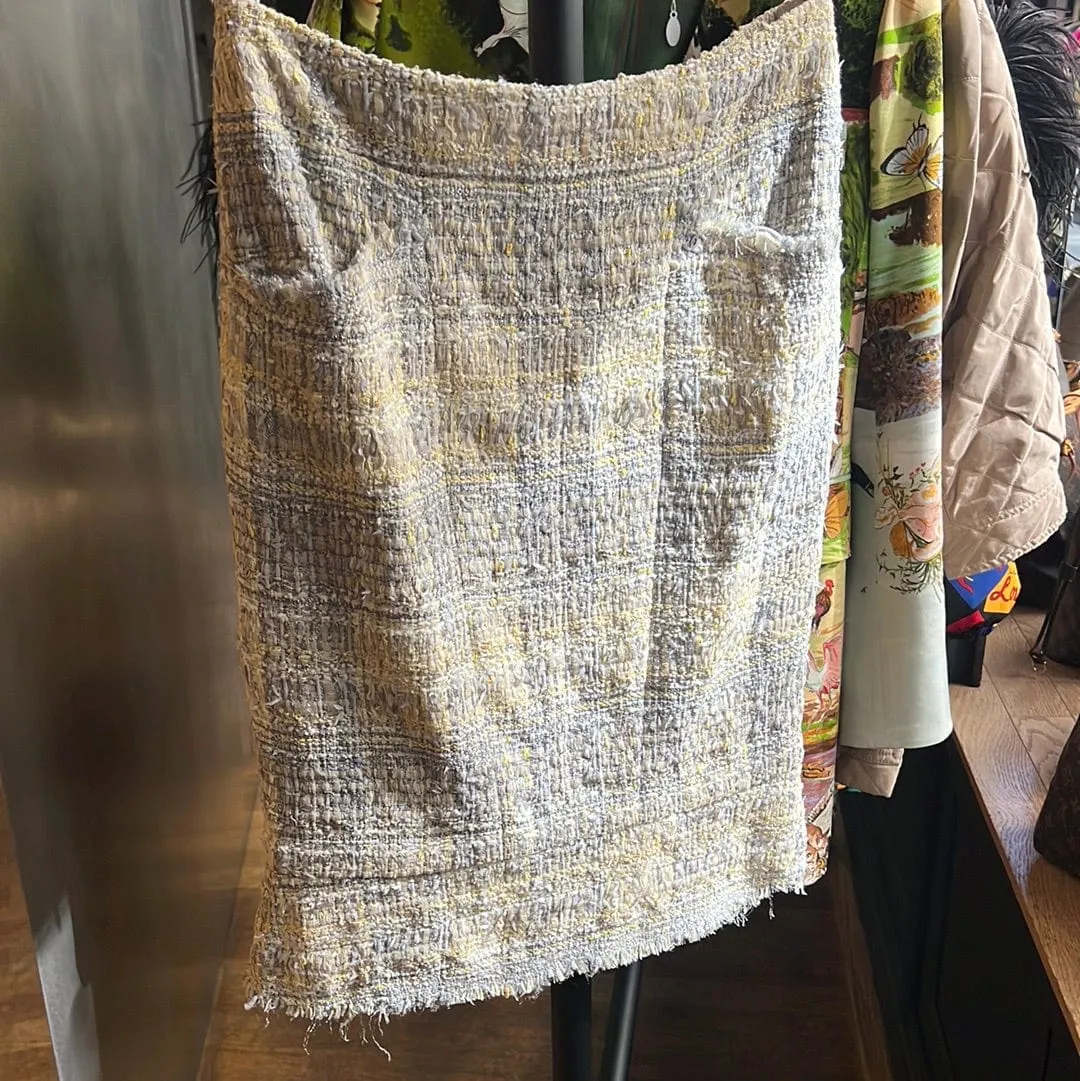 Chanel Tweed jellow skirt AP0006